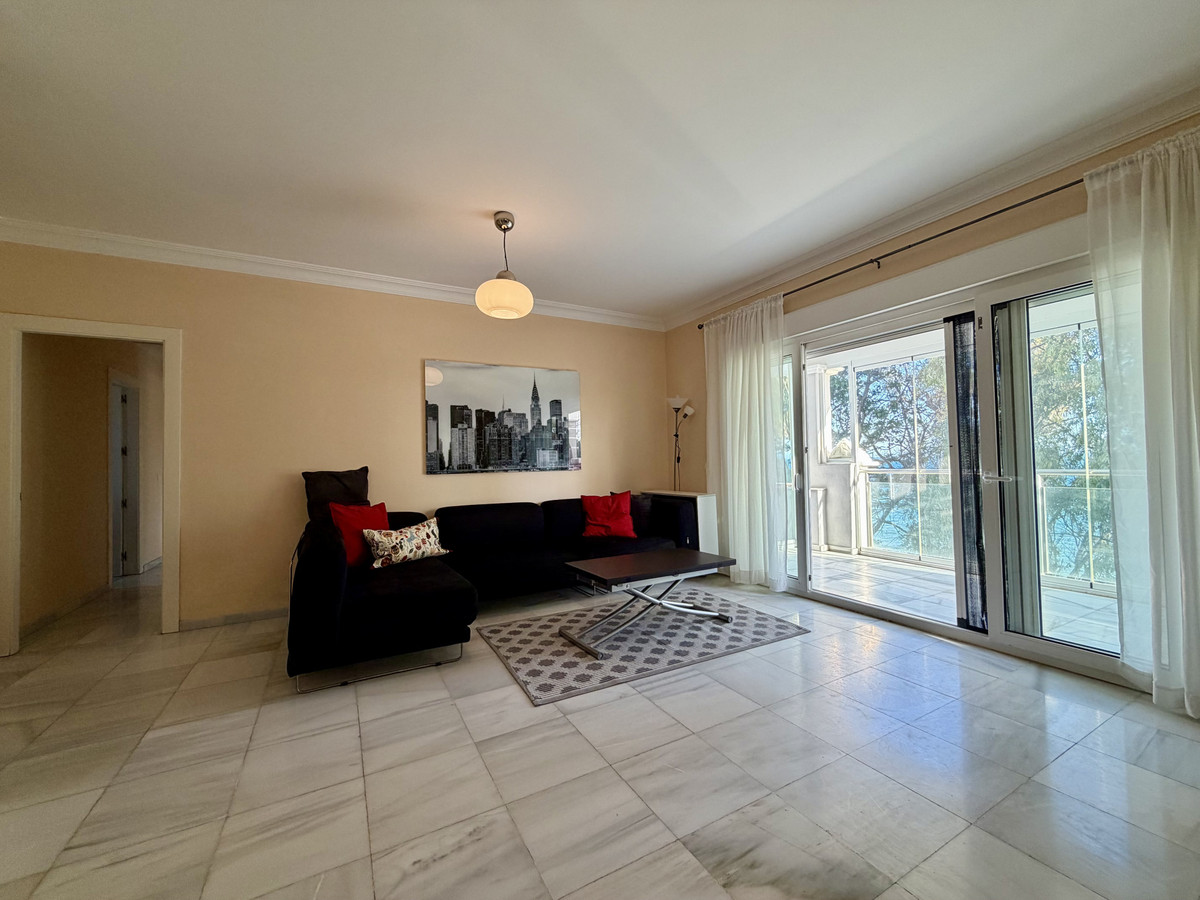 2 Bed Apartment for sale in Estepona Costa Del Sol, Málaga, Spain