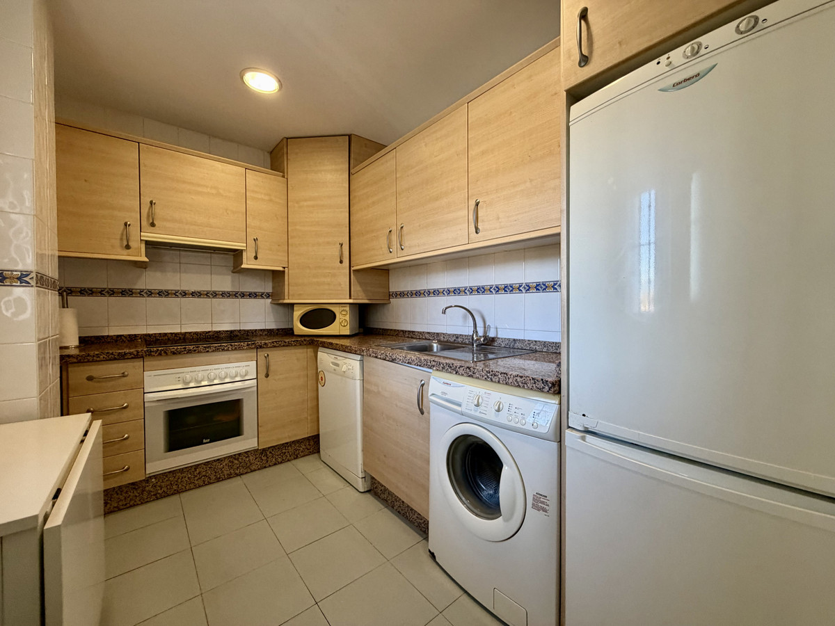 2 Bed Apartment for sale in Estepona Costa Del Sol, Málaga, Spain
