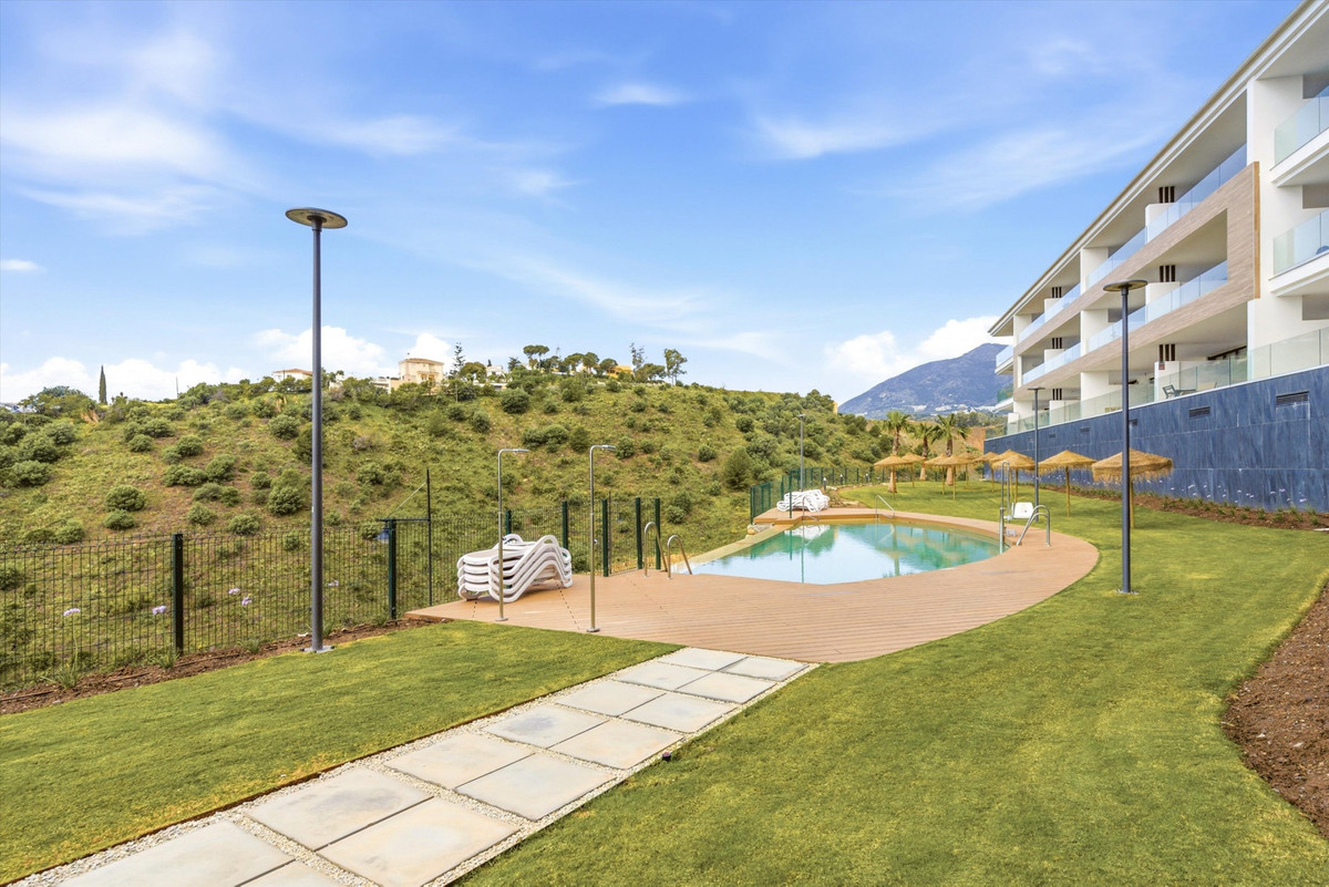 Se vende Apartamento Planta Media de 2 dormitorios en Costa Del Sol, Málaga, España