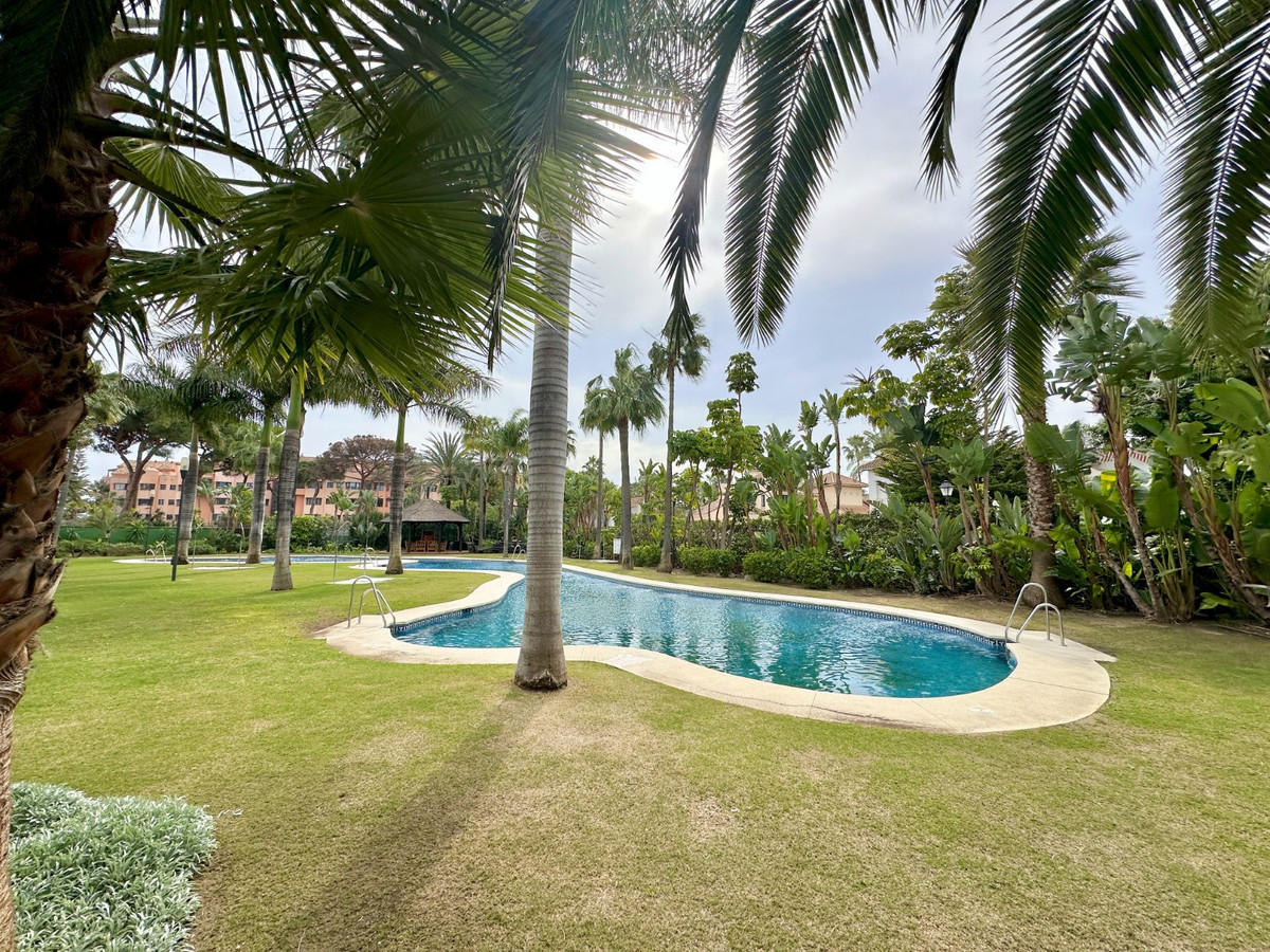 2 Bed Apartment for sale in Puerto Banús Costa Del Sol, Málaga, Spain