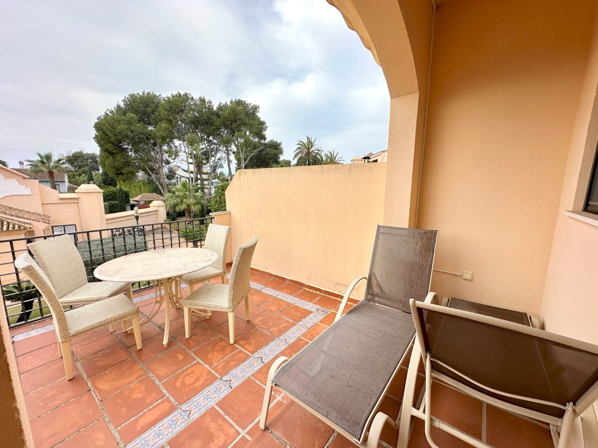 2 Bed Apartment for sale in Puerto Banús Costa Del Sol, Málaga, Spain