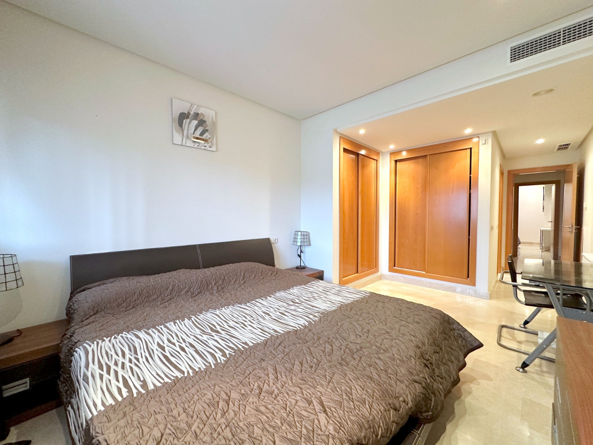 2 Bed Apartment for sale in Puerto Banús Costa Del Sol, Málaga, Spain