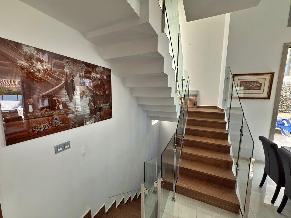 5 Bed Townhouse for sale in Villamartin Costa Blanca, Alicante, Spain