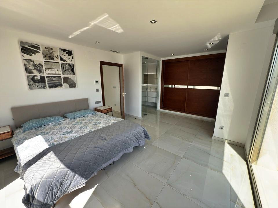 5 Bed Townhouse for sale in Villamartin Costa Blanca, Alicante, Spain