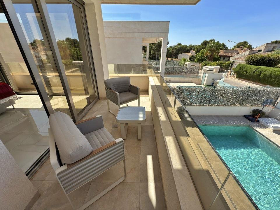 5 Bed Townhouse for sale in Villamartin Costa Blanca, Alicante, Spain