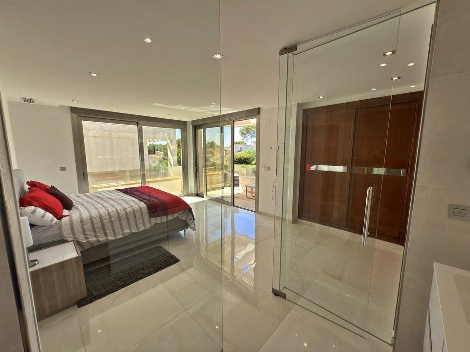 5 Bed Townhouse for sale in Villamartin Costa Blanca, Alicante, Spain