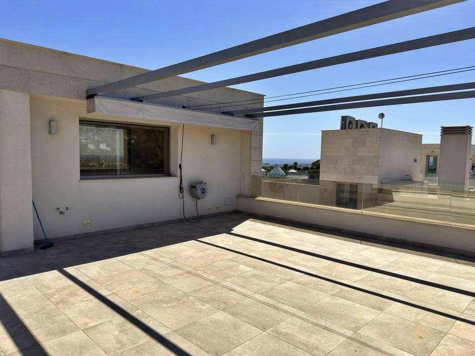 5 Bed Townhouse for sale in Villamartin Costa Blanca, Alicante, Spain
