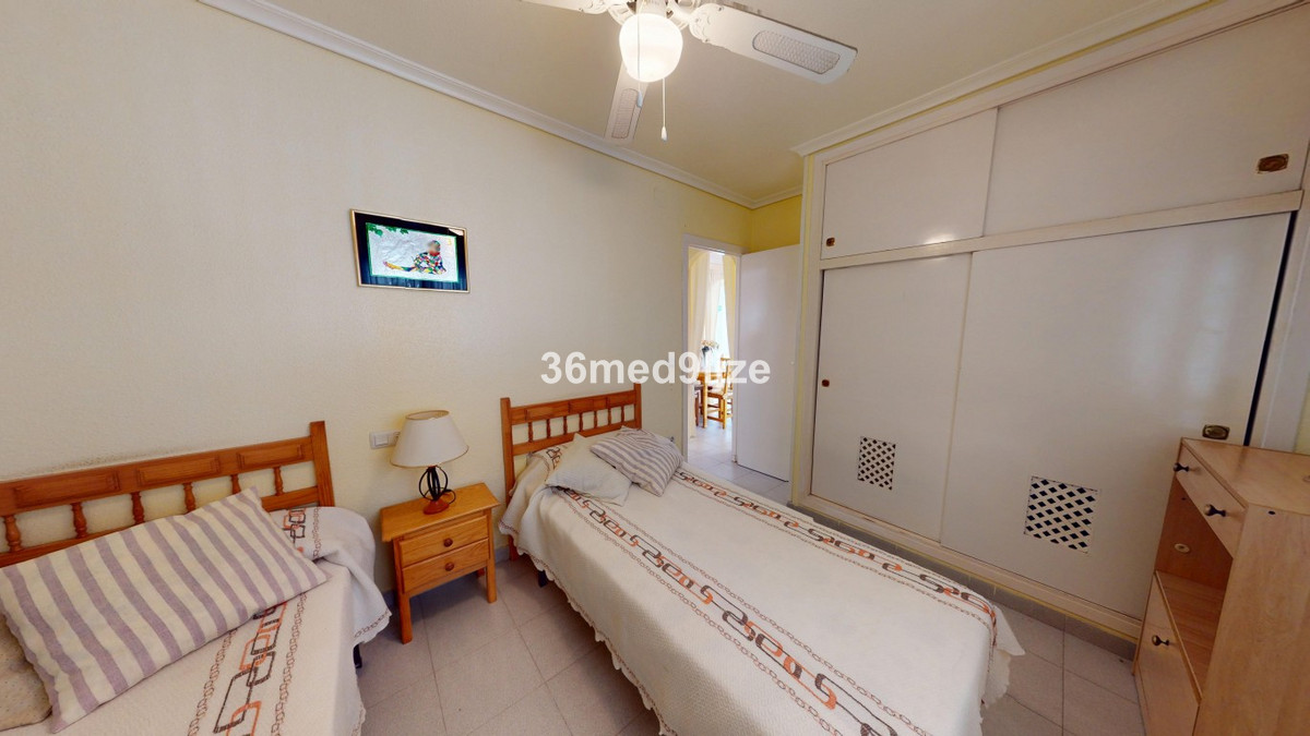 Se vende Bungalow de 2 dormitorios en Costa Calida, Murcia, España