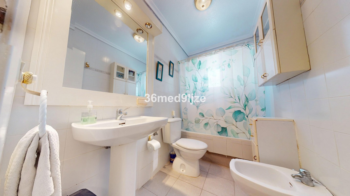 Se vende Bungalow de 2 dormitorios en Costa Calida, Murcia, España