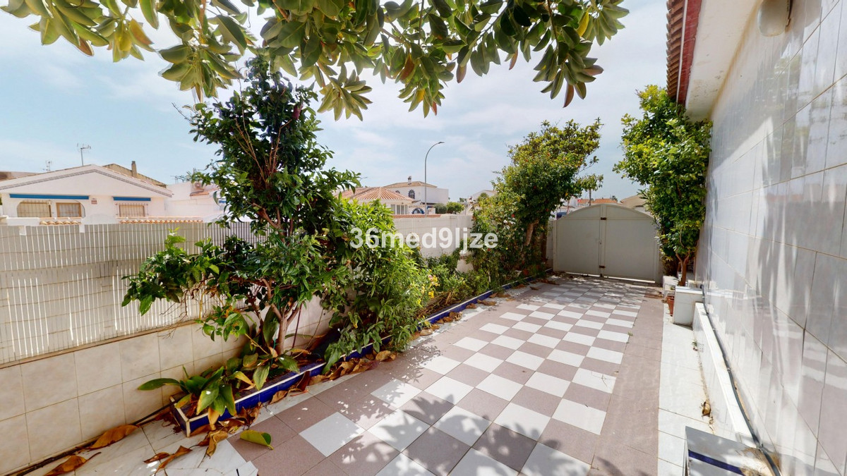 Se vende Bungalow de 2 dormitorios en Costa Calida, Murcia, España