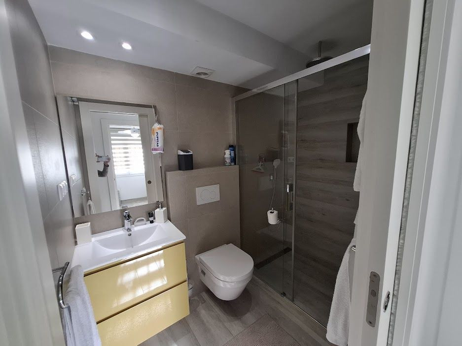 3 Bed Apartment for sale in Marbella Costa Del Sol, Málaga, Spain