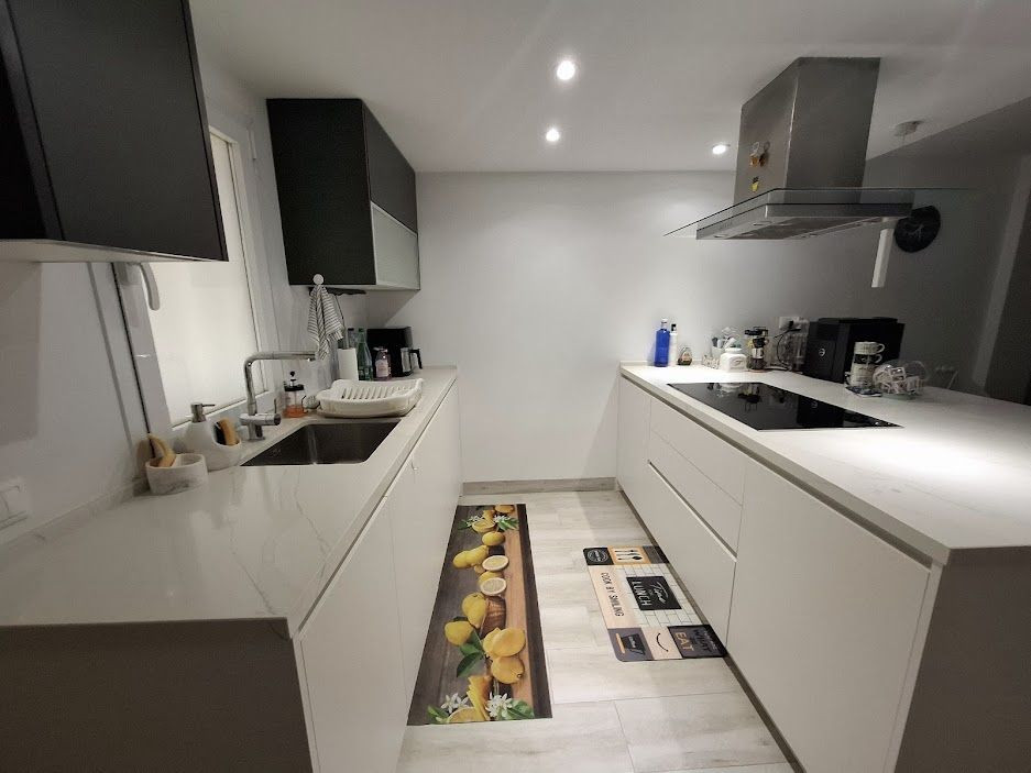 3 Bed Apartment for sale in Marbella Costa Del Sol, Málaga, Spain