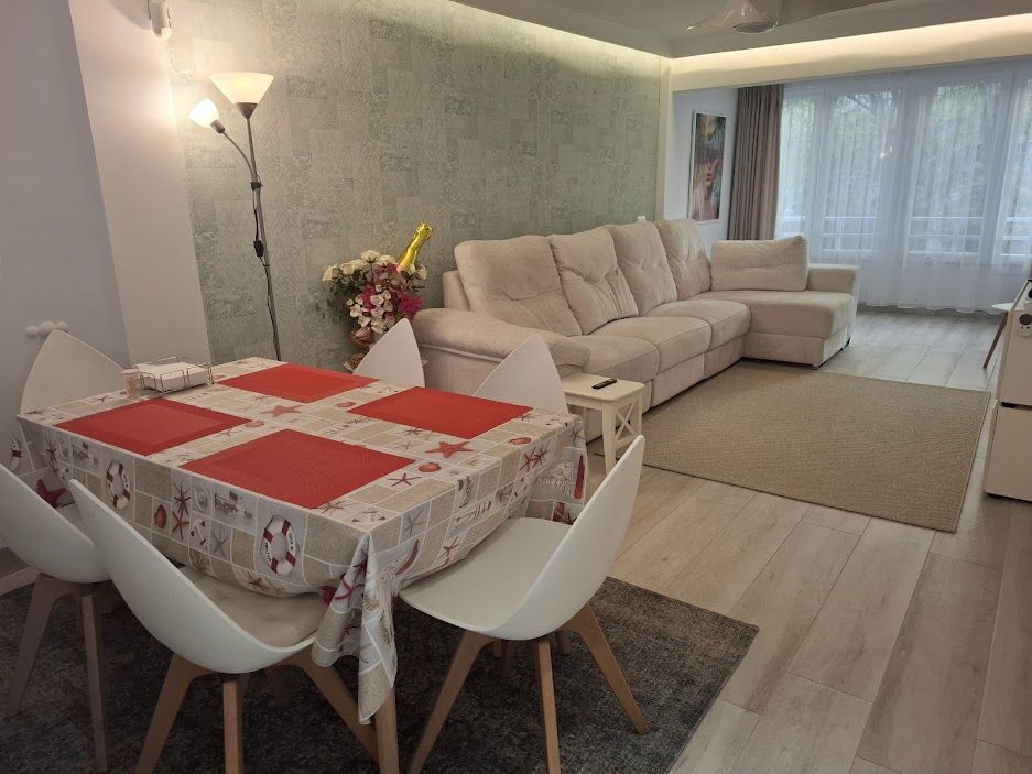 3 Bed Apartment for sale in Marbella Costa Del Sol, Málaga, Spain