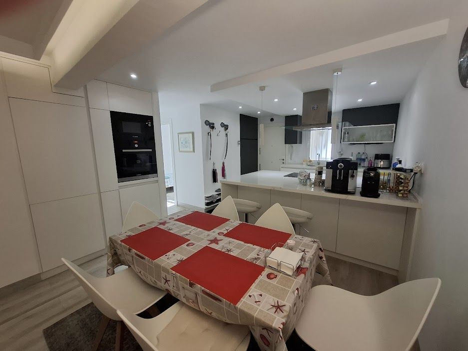 3 Bed Apartment for sale in Marbella Costa Del Sol, Málaga, Spain