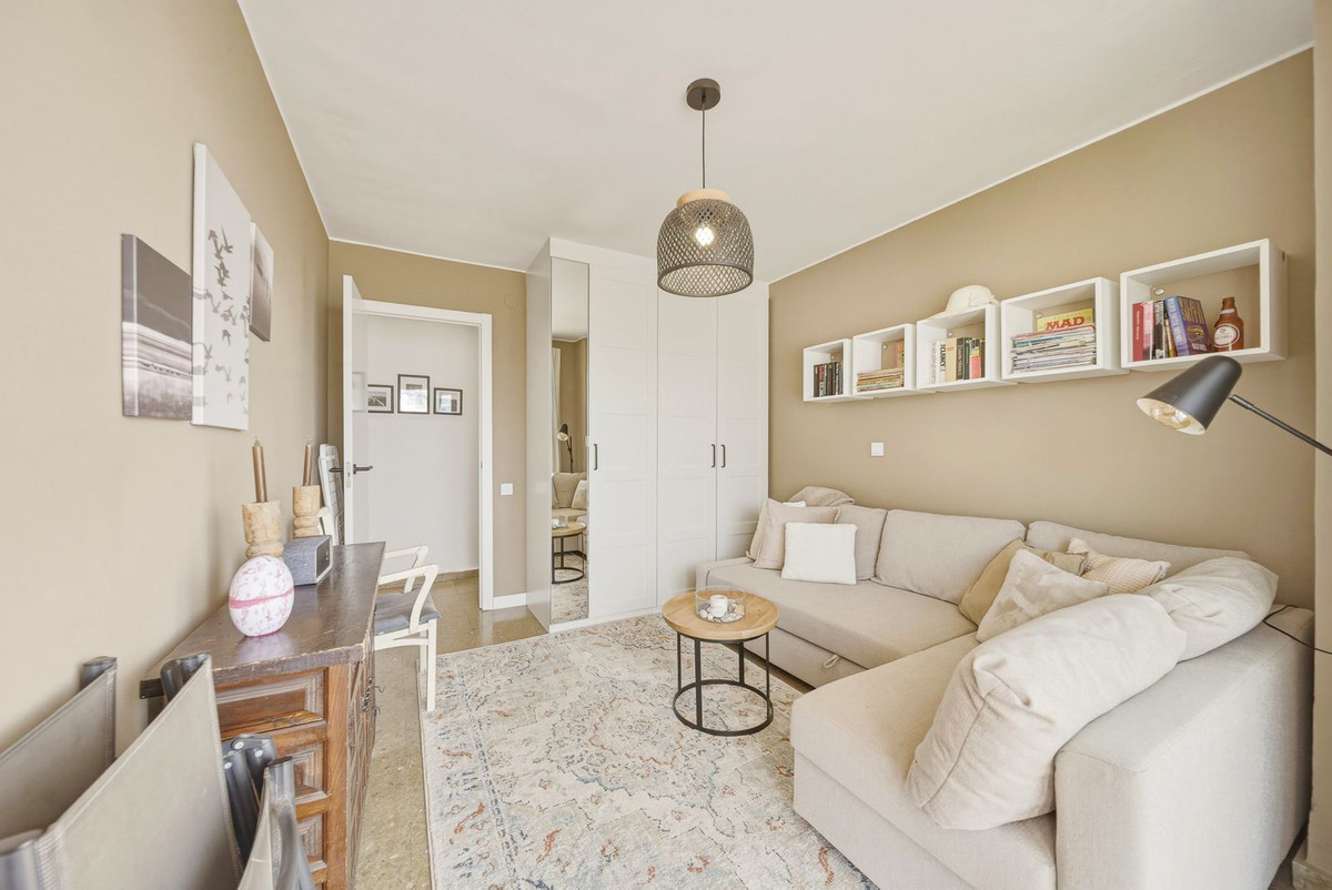 Se vende Apartamento Planta Media de 3 dormitorios en Costa Del Sol, Málaga, España