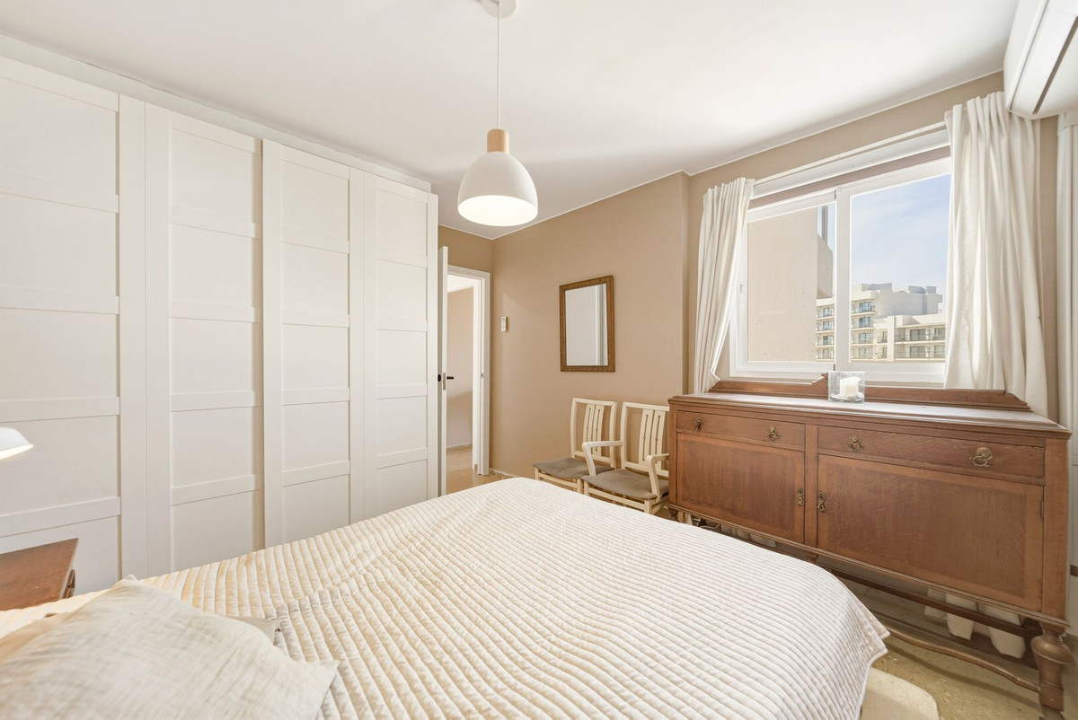 Se vende Apartamento Planta Media de 3 dormitorios en Costa Del Sol, Málaga, España