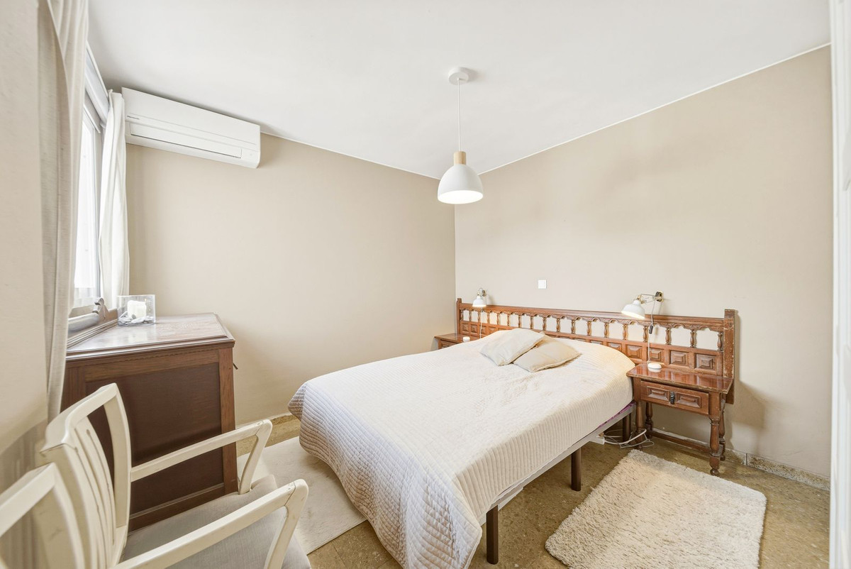 Se vende Apartamento Planta Media de 3 dormitorios en Costa Del Sol, Málaga, España