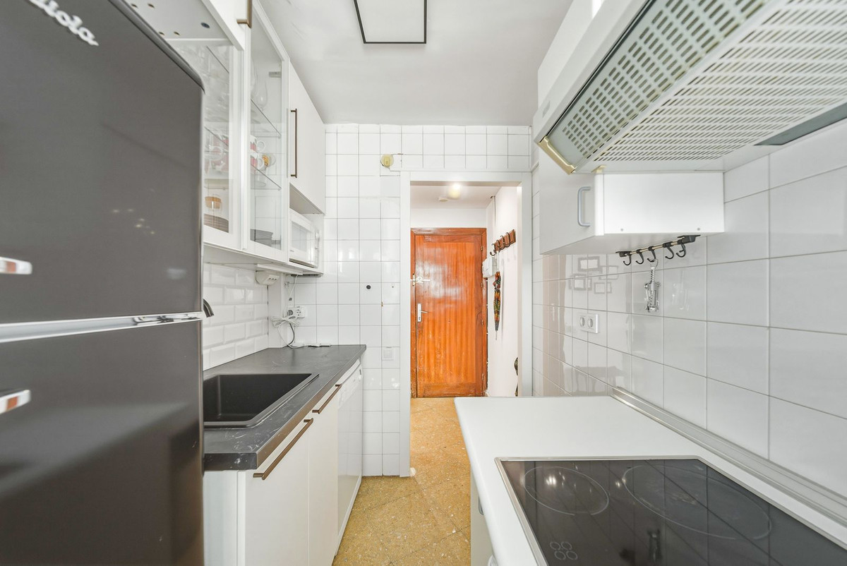 Se vende Apartamento Planta Media de 3 dormitorios en Costa Del Sol, Málaga, España