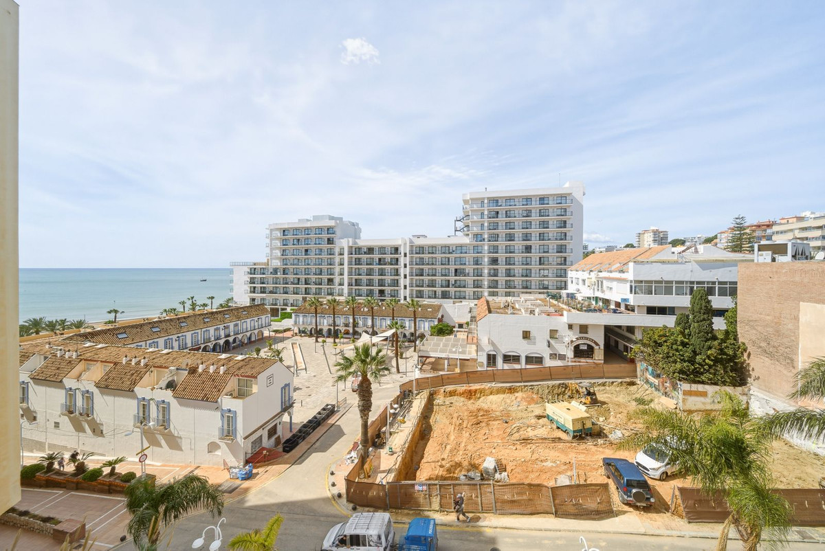 Se vende Apartamento Planta Media de 3 dormitorios en Costa Del Sol, Málaga, España