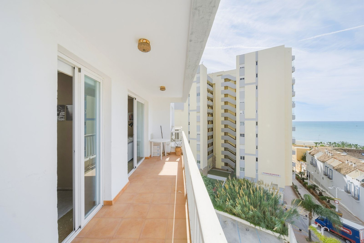 Se vende Apartamento Planta Media de 3 dormitorios en Costa Del Sol, Málaga, España
