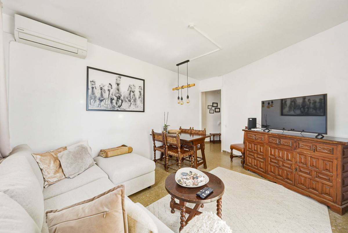 Se vende Apartamento Planta Media de 3 dormitorios en Costa Del Sol, Málaga, España