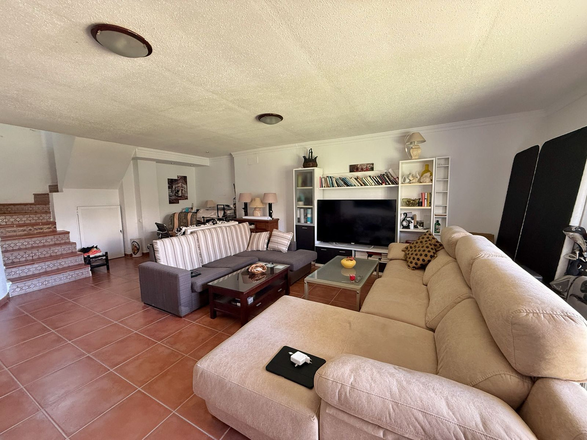 4 Bed Townhouse for sale in Calahonda Costa Del Sol, Málaga, Spain