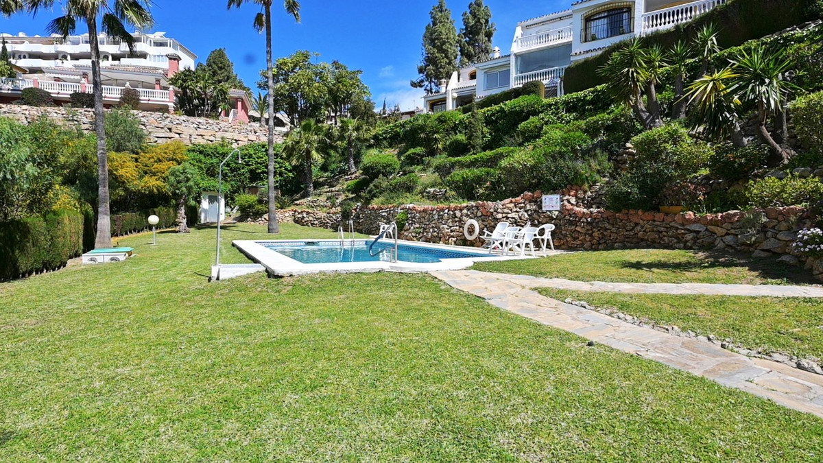 4 Bed Townhouse for sale in Calahonda Costa Del Sol, Málaga, Spain