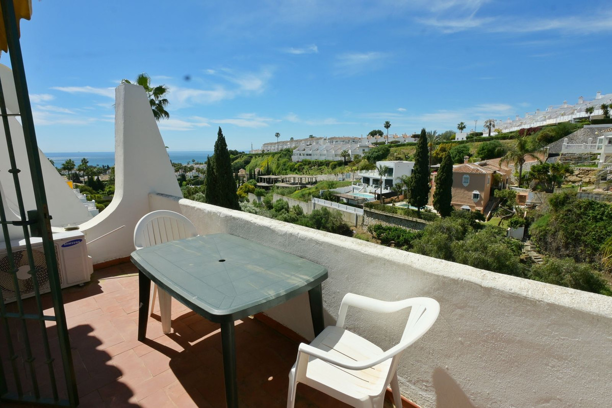 4 Bed Townhouse for sale in Calahonda Costa Del Sol, Málaga, Spain
