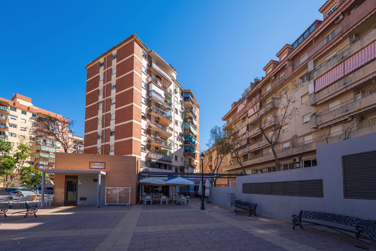 Se vende Apartamento en Planta Última de 3 dormitorios en Costa Del Sol, Málaga, España