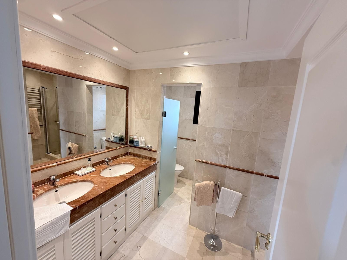 4 Bed Apartment for sale in Hacienda Del Sol Costa Del Sol, Málaga, Spain