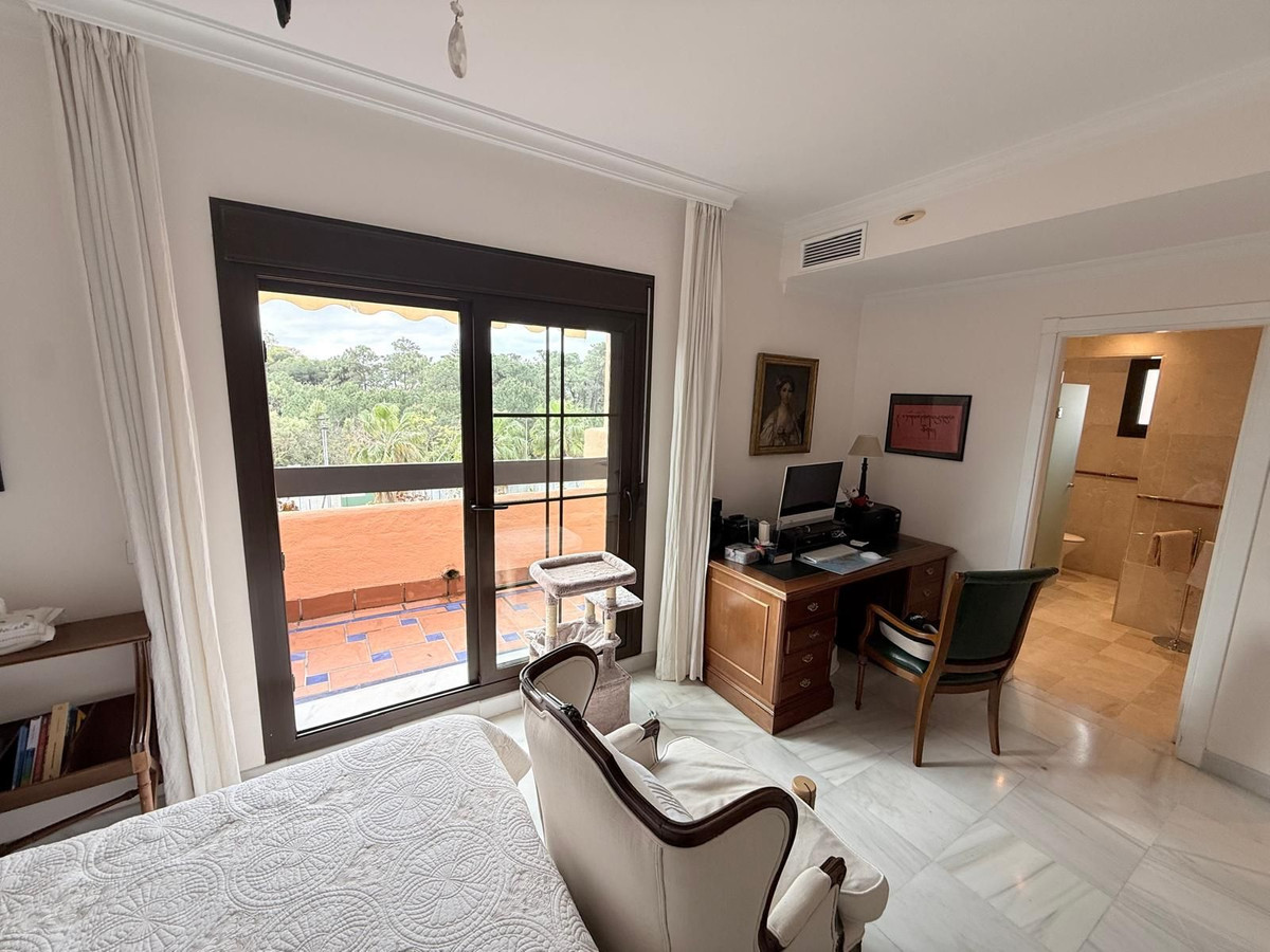 4 Bed Apartment for sale in Hacienda Del Sol Costa Del Sol, Málaga, Spain