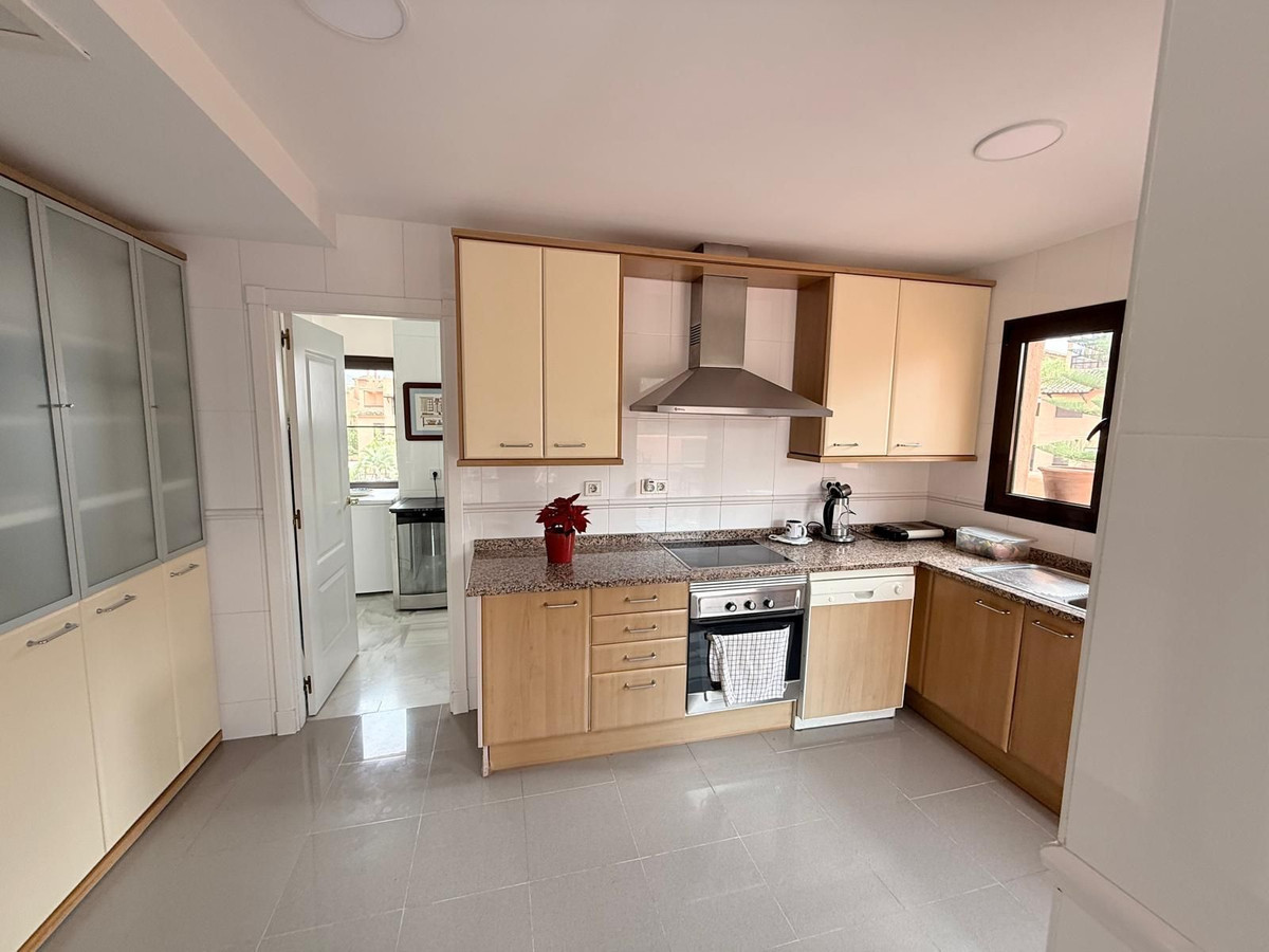 4 Bed Apartment for sale in Hacienda Del Sol Costa Del Sol, Málaga, Spain