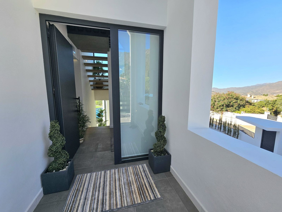3 Bed Townhouse for sale in Mijas Costa Del Sol, Málaga, Spain