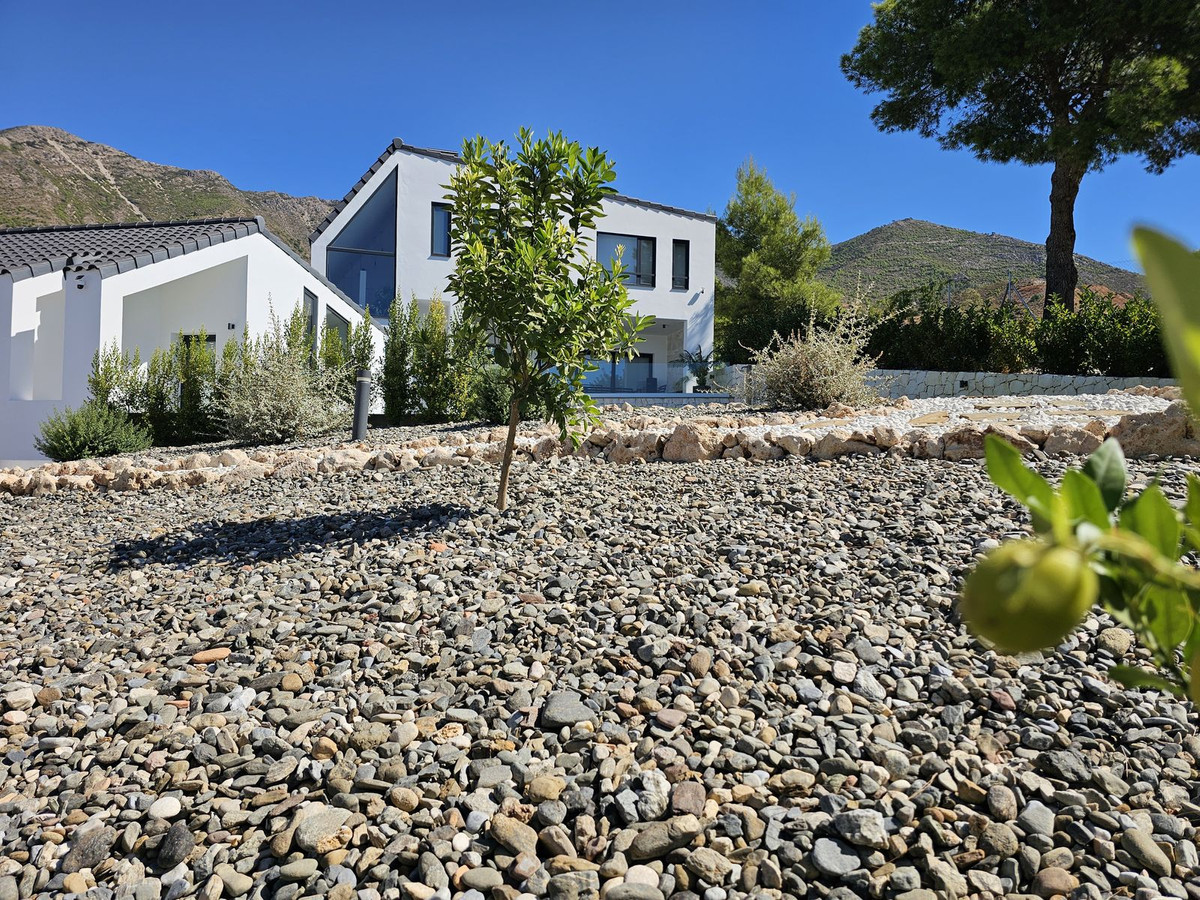 3 Bed Townhouse for sale in Mijas Costa Del Sol, Málaga, Spain