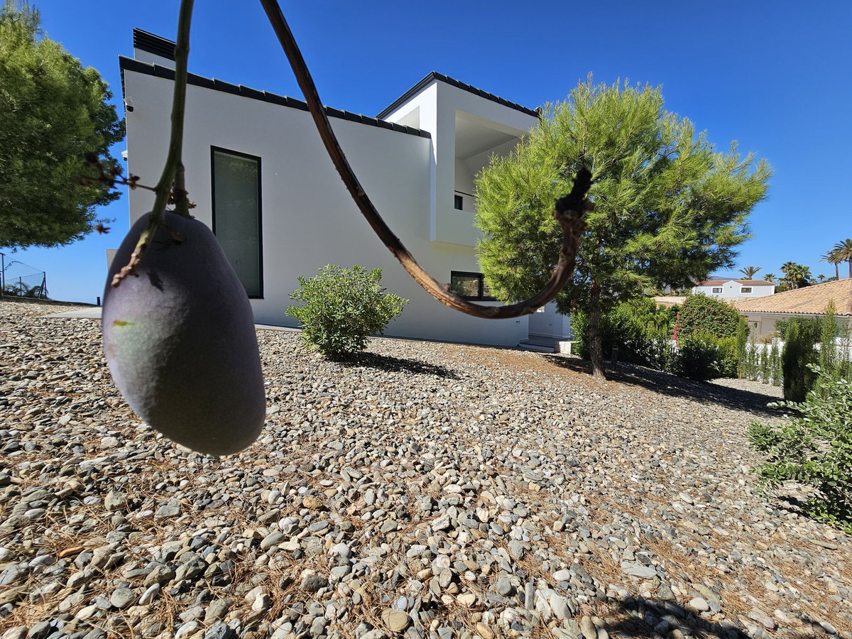 3 Bed Townhouse for sale in Mijas Costa Del Sol, Málaga, Spain