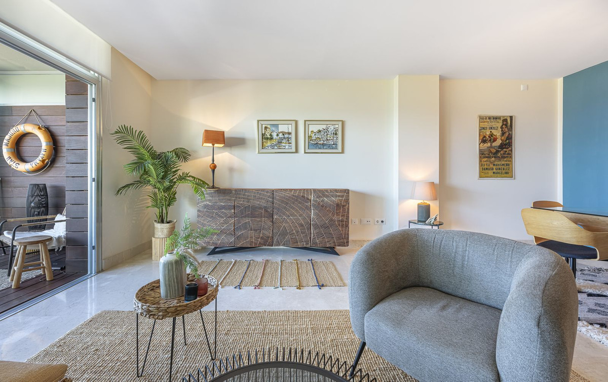 Se vende Apartamento Planta Media de 3 dormitorios en Costa Del Sol, Málaga, España