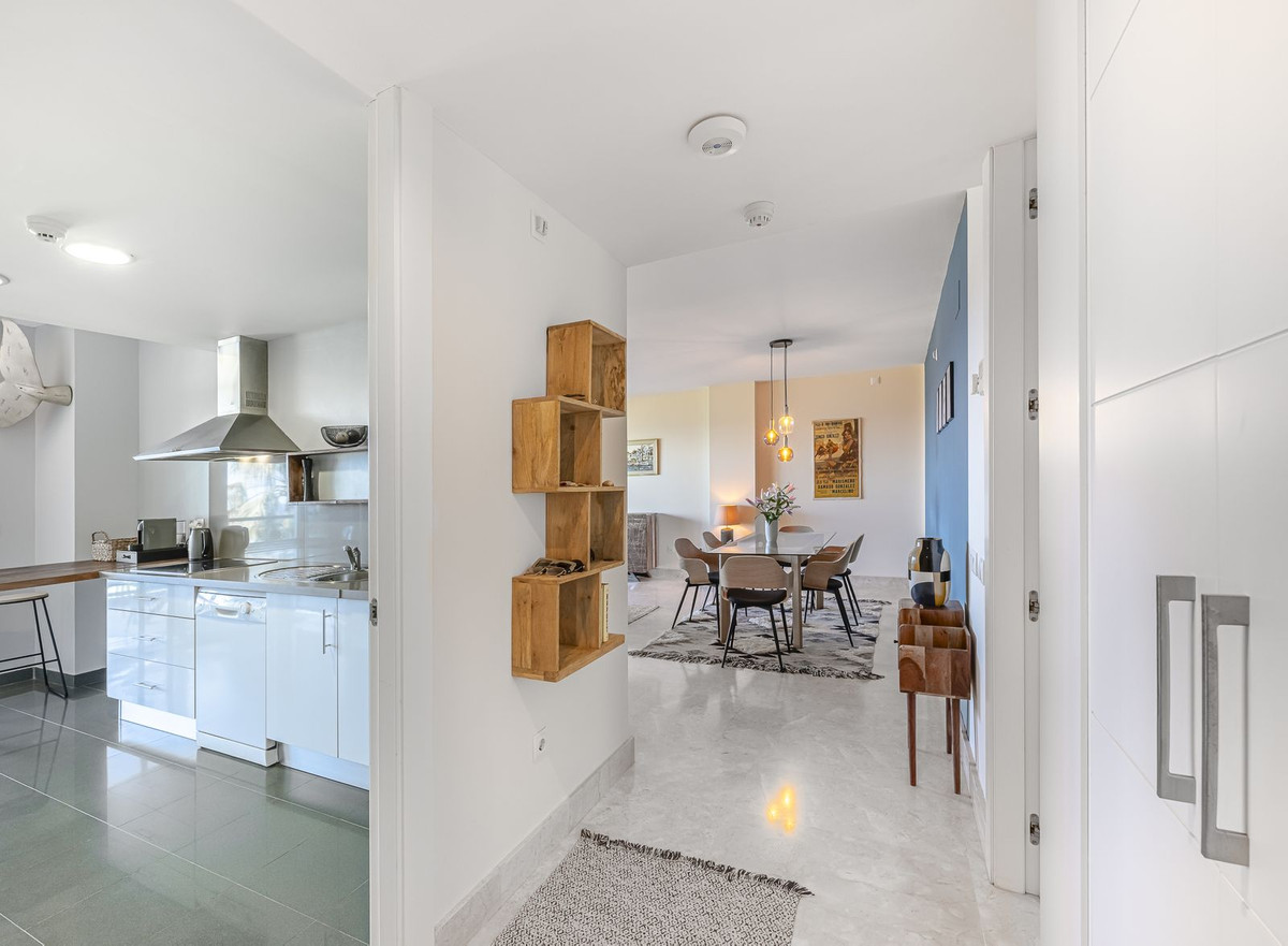 Se vende Apartamento Planta Media de 3 dormitorios en Costa Del Sol, Málaga, España