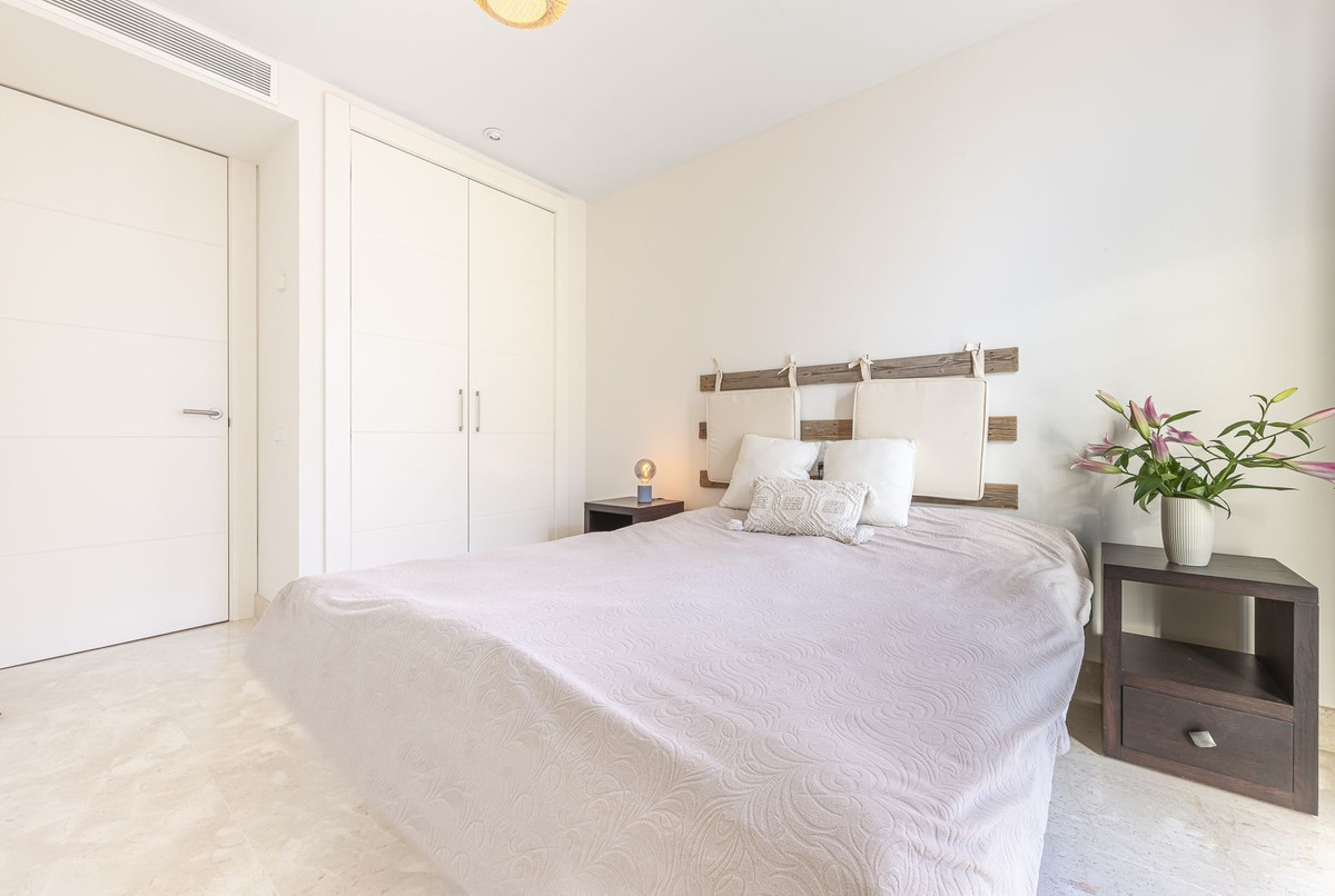 Se vende Apartamento Planta Media de 3 dormitorios en Costa Del Sol, Málaga, España