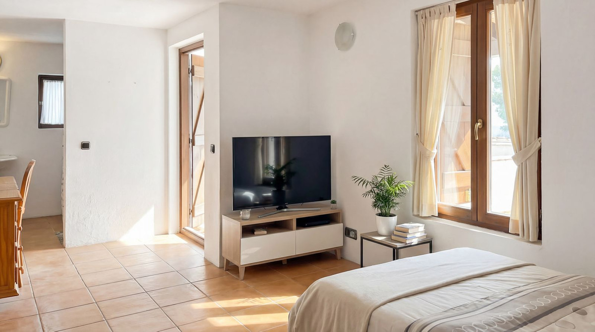 6 Bed Townhouse for sale in Villanueva Del Rosario Costa Del Sol, Málaga, Spain