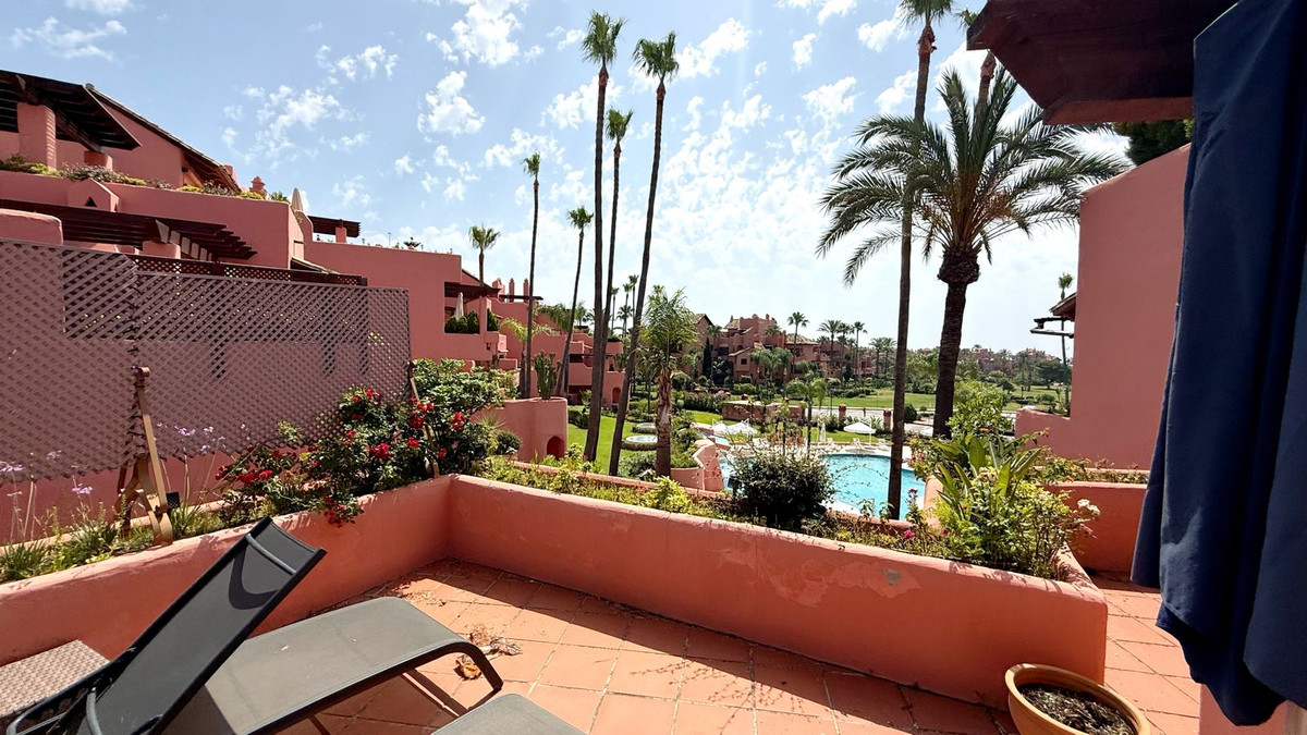 3 Bed Apartment for sale in New Golden Mile Costa Del Sol, Málaga, Spain