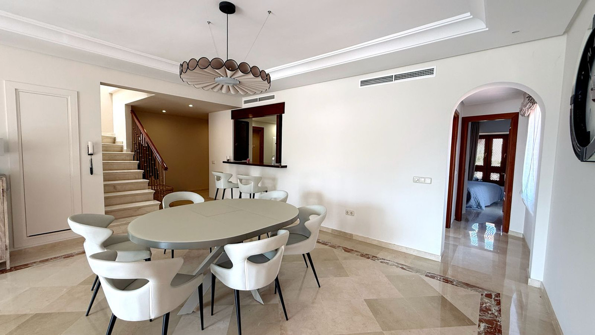 3 Bed Apartment for sale in New Golden Mile Costa Del Sol, Málaga, Spain