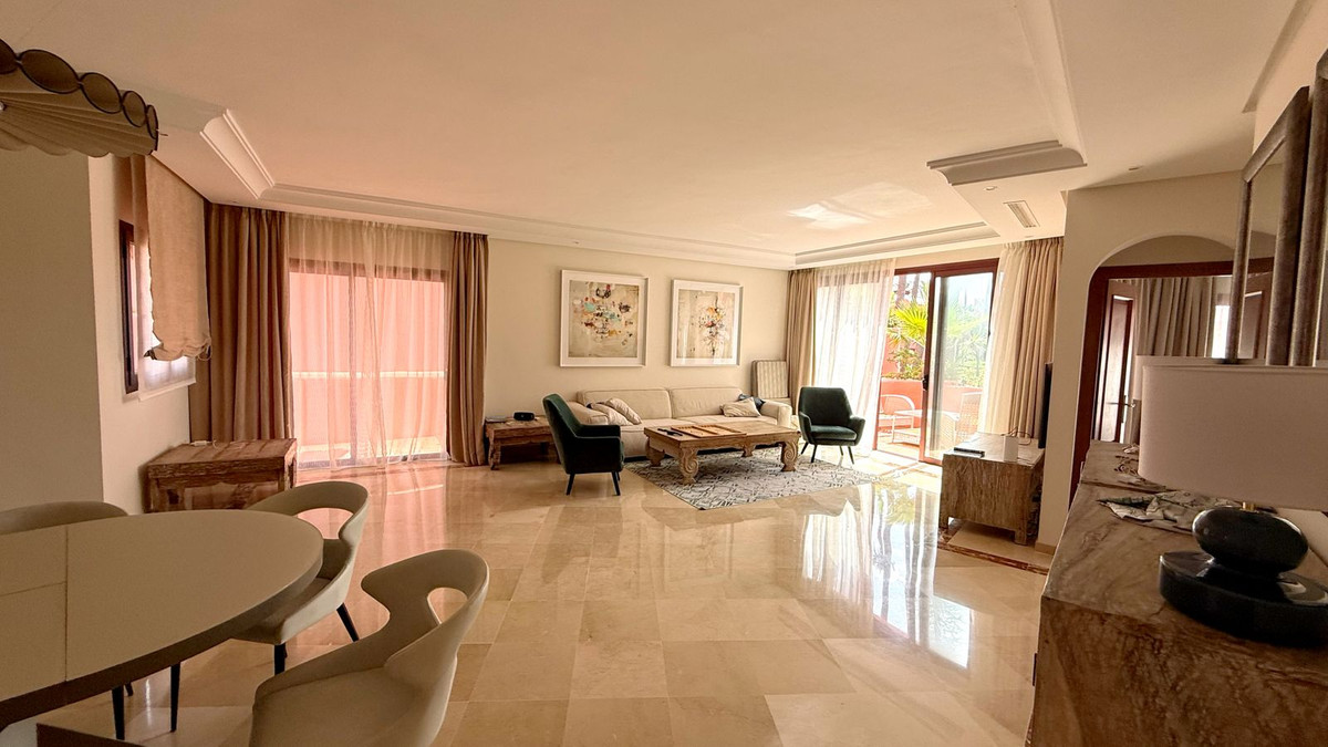 3 Bed Apartment for sale in New Golden Mile Costa Del Sol, Málaga, Spain