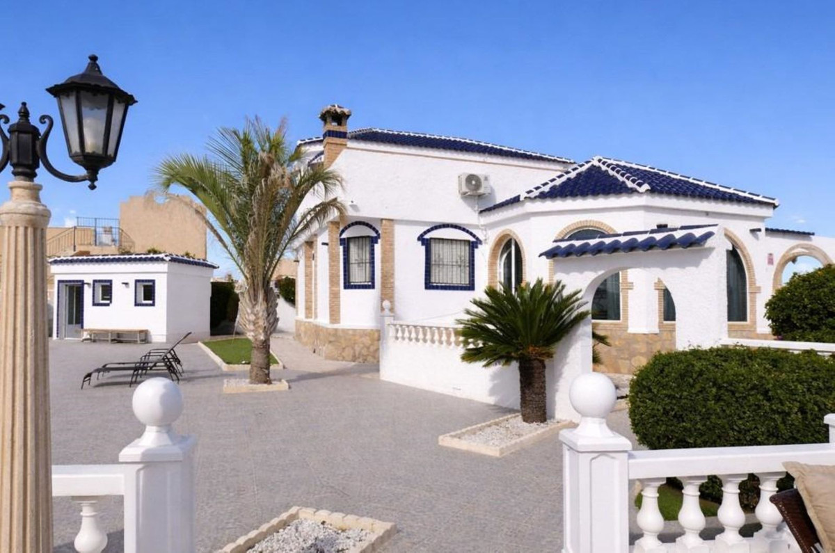 5 Bed Townhouse for sale in Mazarrón Costa Calida, Murcia, Spain