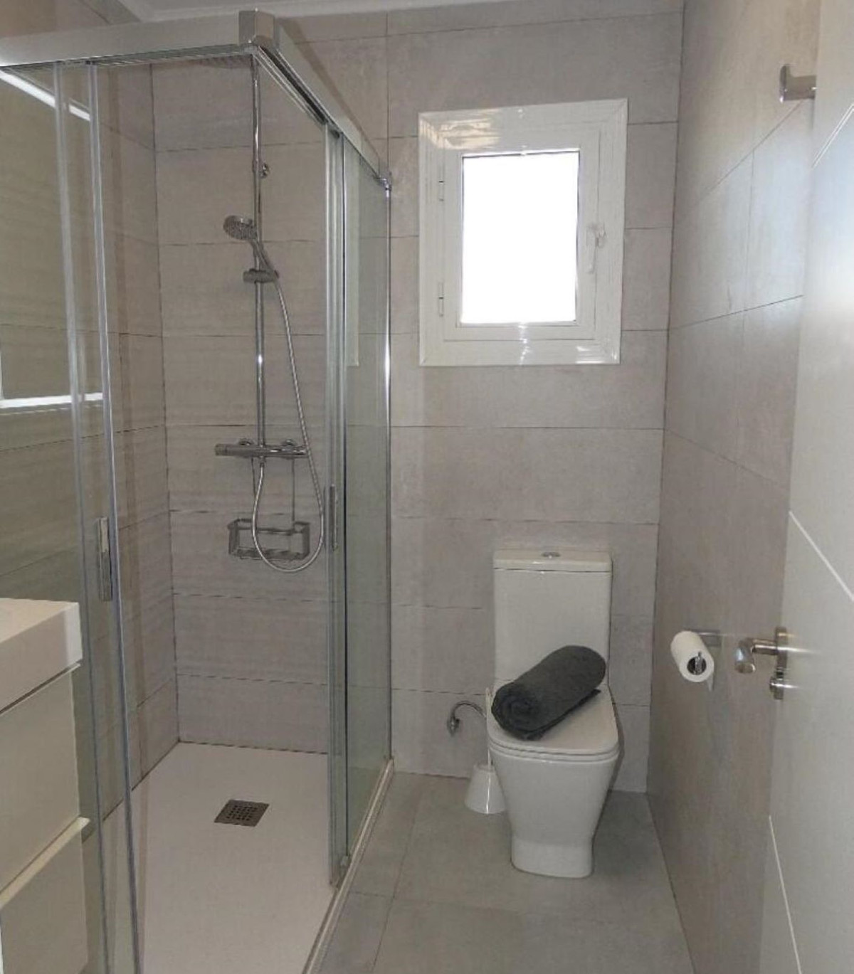 Se vende Villa - Chalet de 5 dormitorios en Costa Calida, Murcia, España