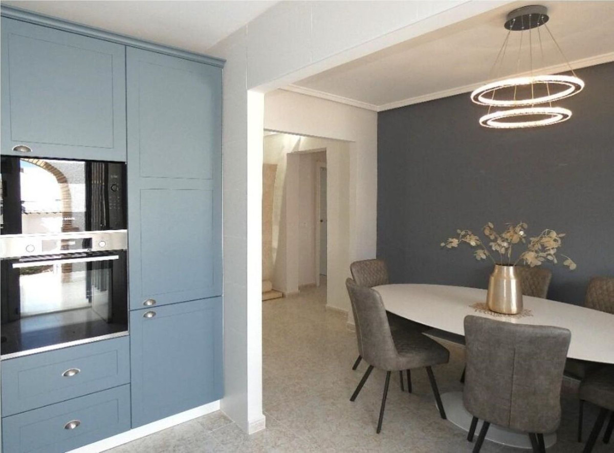 Se vende Villa - Chalet de 5 dormitorios en Costa Calida, Murcia, España