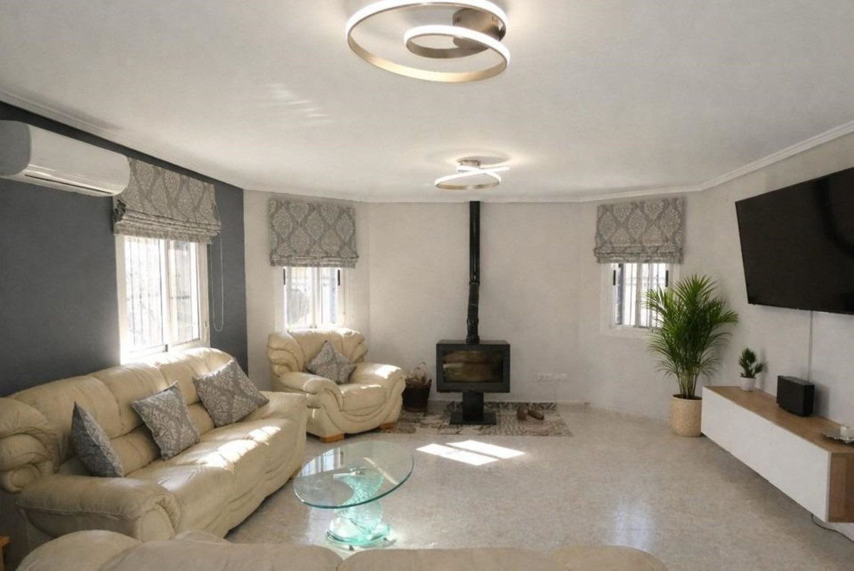 Se vende Villa - Chalet de 5 dormitorios en Costa Calida, Murcia, España