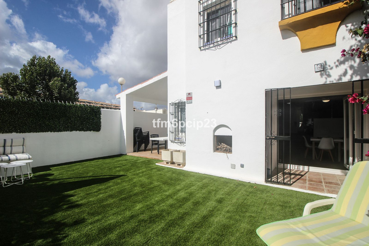 4 Bed Townhouse for sale in Casares Playa Costa Del Sol, Málaga, Spain