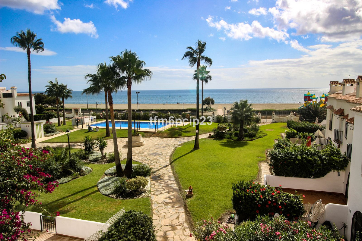 4 Bed Townhouse for sale in Casares Playa Costa Del Sol, Málaga, Spain