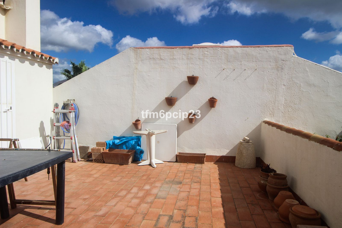 4 Bed Townhouse for sale in Casares Playa Costa Del Sol, Málaga, Spain