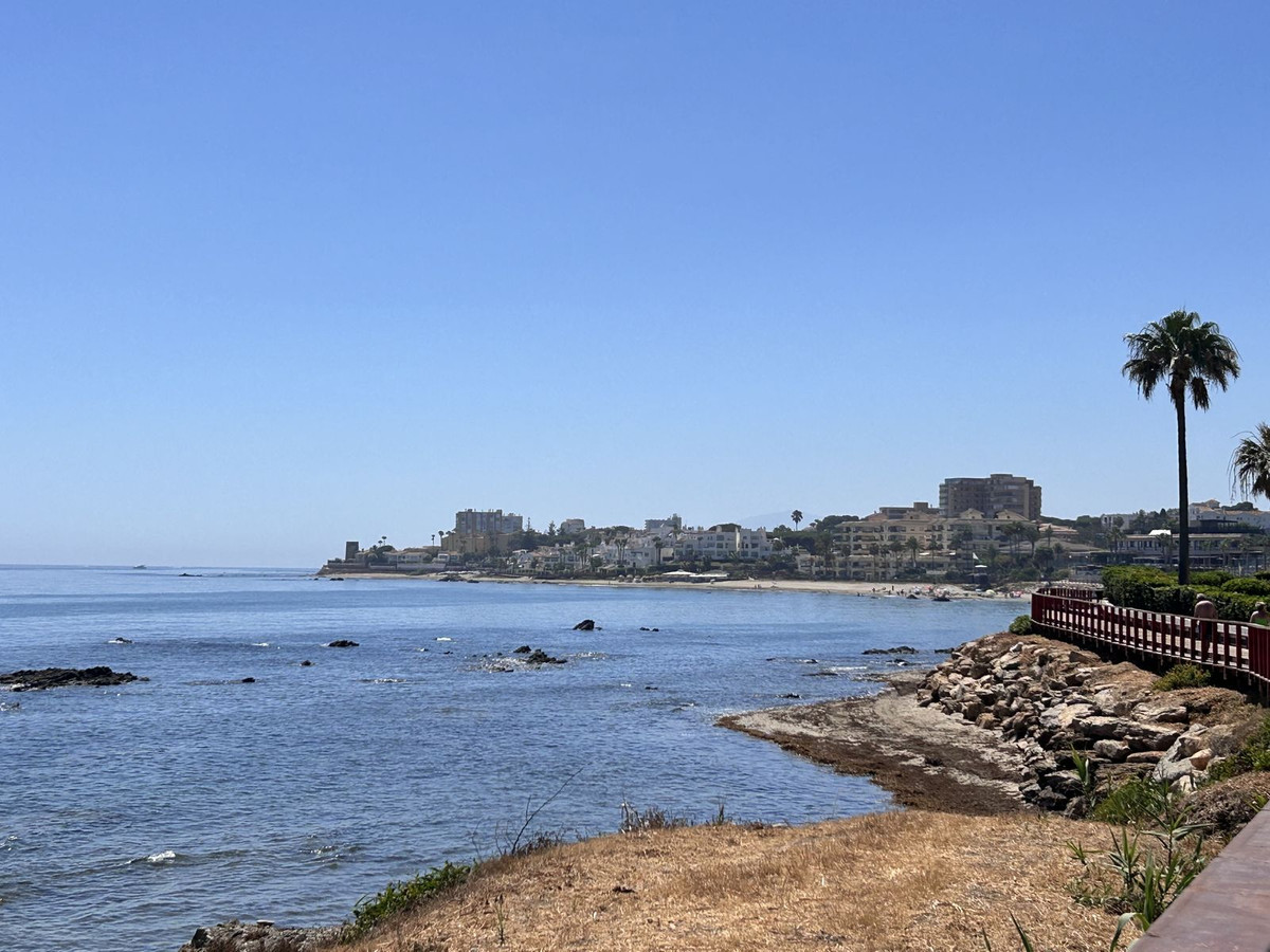 Se vende Apartamento Planta Baja de 2 dormitorios en Costa Del Sol, Málaga, España